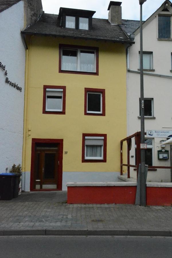 Ferienwohnung Nikolaus Бернкастель-Кюс Экстерьер фото